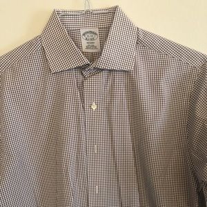 Men’s Brooks Brothers dress shirt 15x33
